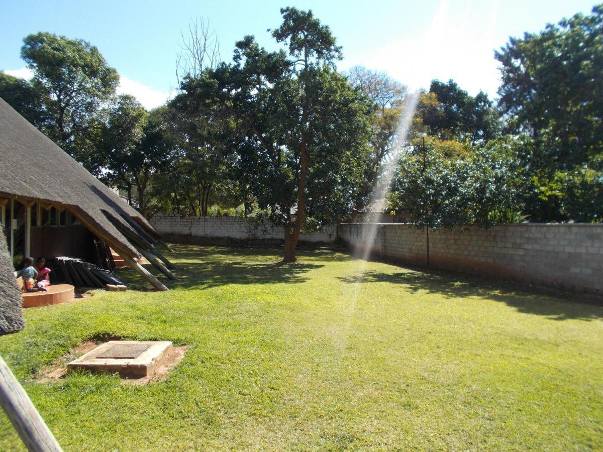 Serenity Lodge Lusaka Exterior foto